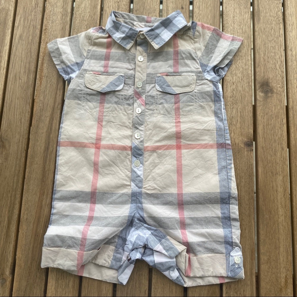 Rompers Babygrows jumpsuits 6 / 9 months Burberry